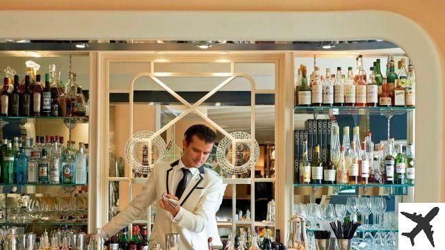 Boire dans le meilleur bar du monde American Bar Savoy Londres