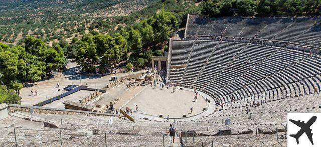 Je visiterai le théâtre d'Epidaure, en Grèce